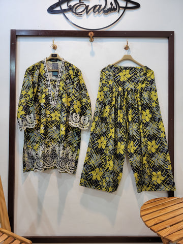Andaz Farshi - Lawn (Yellow Black)