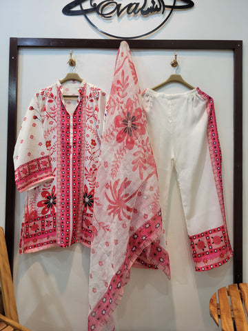 Mizaaj (White Pink)