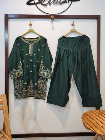 Bayaan Farshi (Bottle Green)