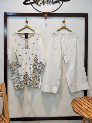 Bayaan Farshi (White)