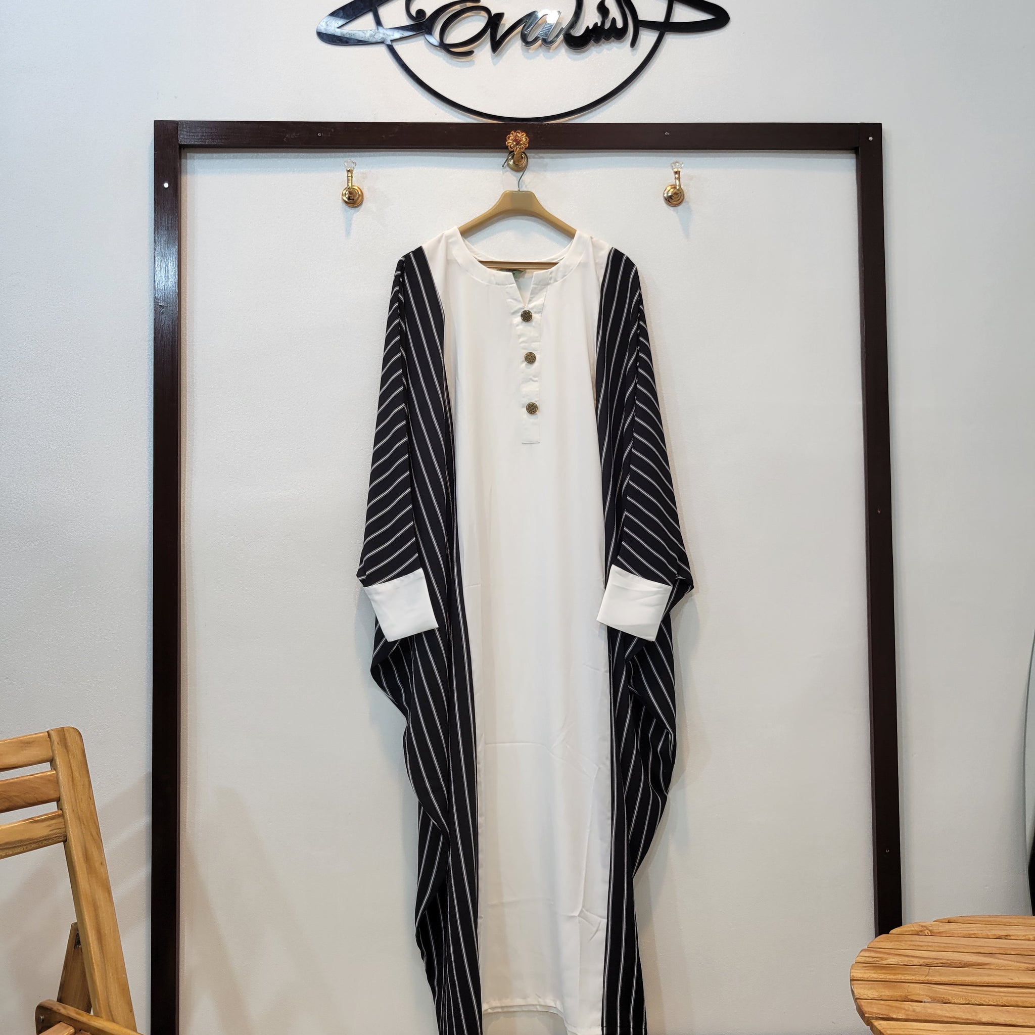 Abaya (White Striped)