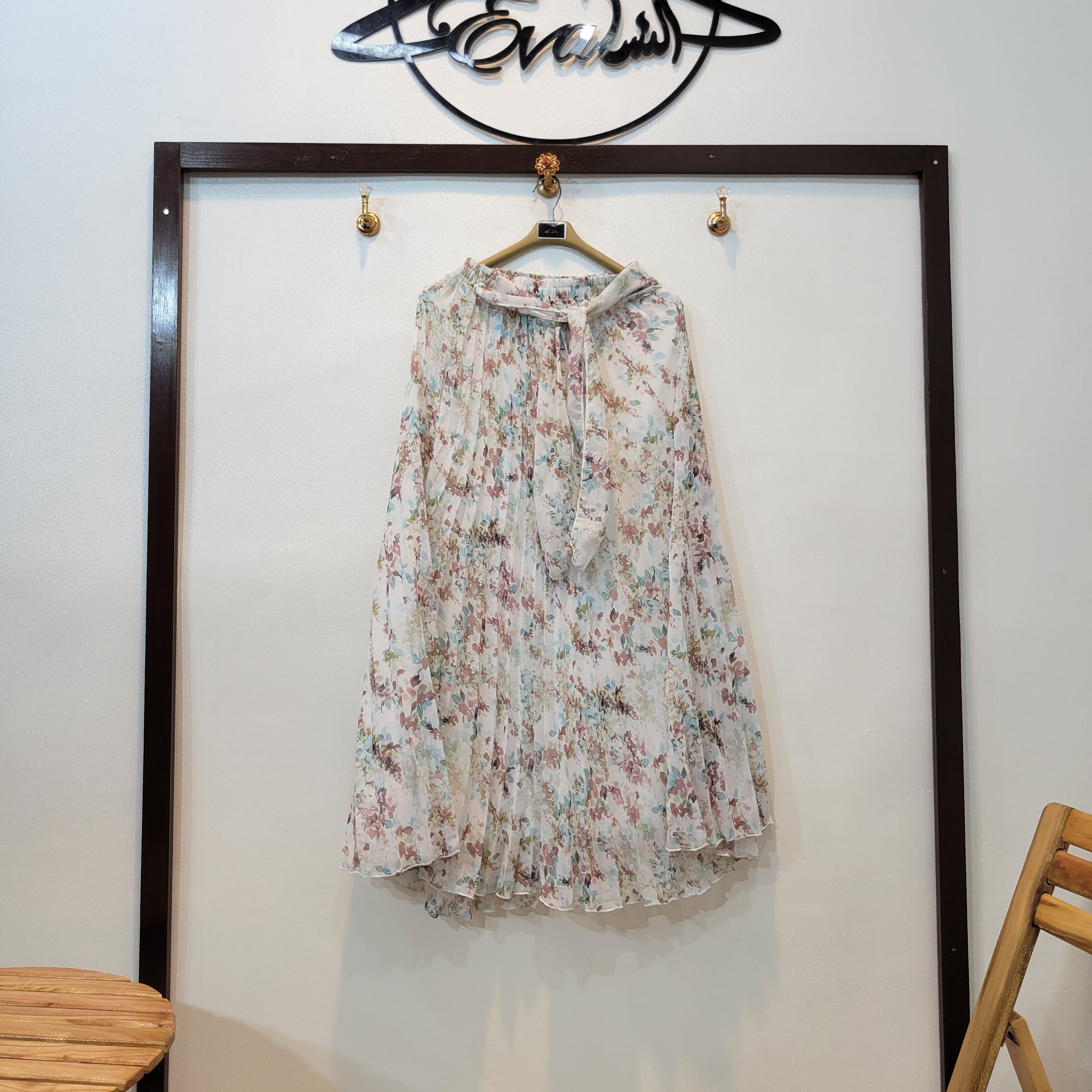 Skirt (White floral)