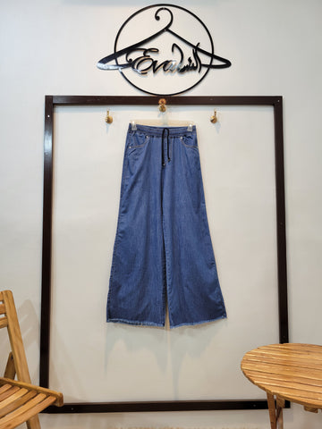 1.Denim Flapper (Light Blue)