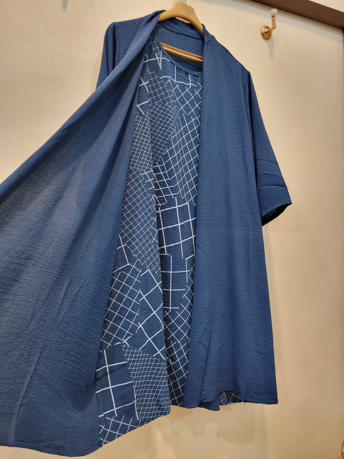 Love Shrug (Zinc Blue)