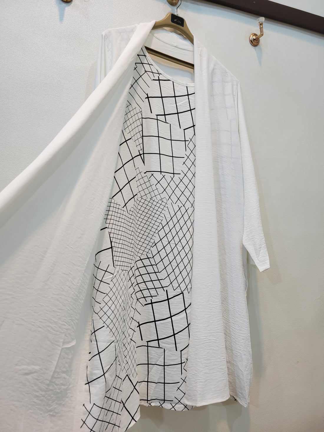 Love Shrug (White)