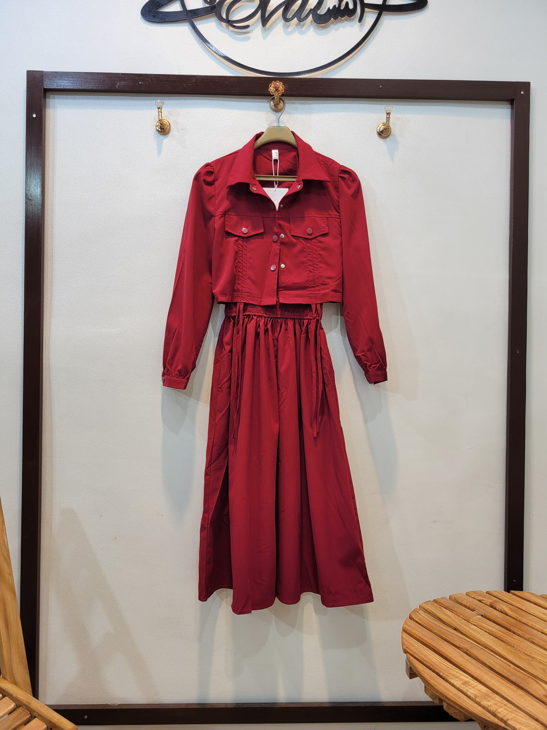 Riri (Maroon)