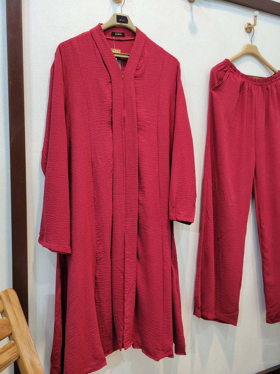 Attitude (Maroon)