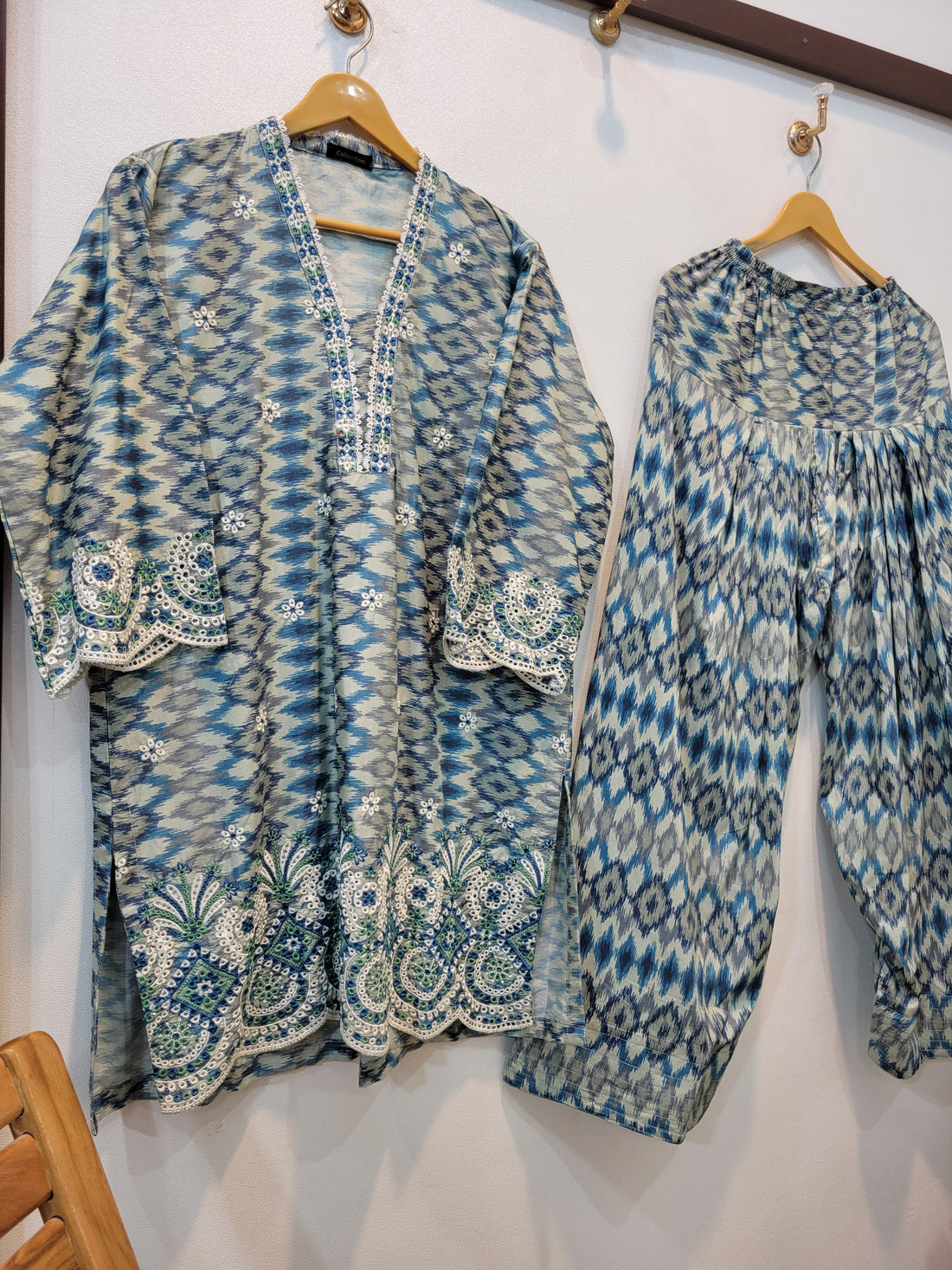 Andaz Farshi - Lawn (Grey)