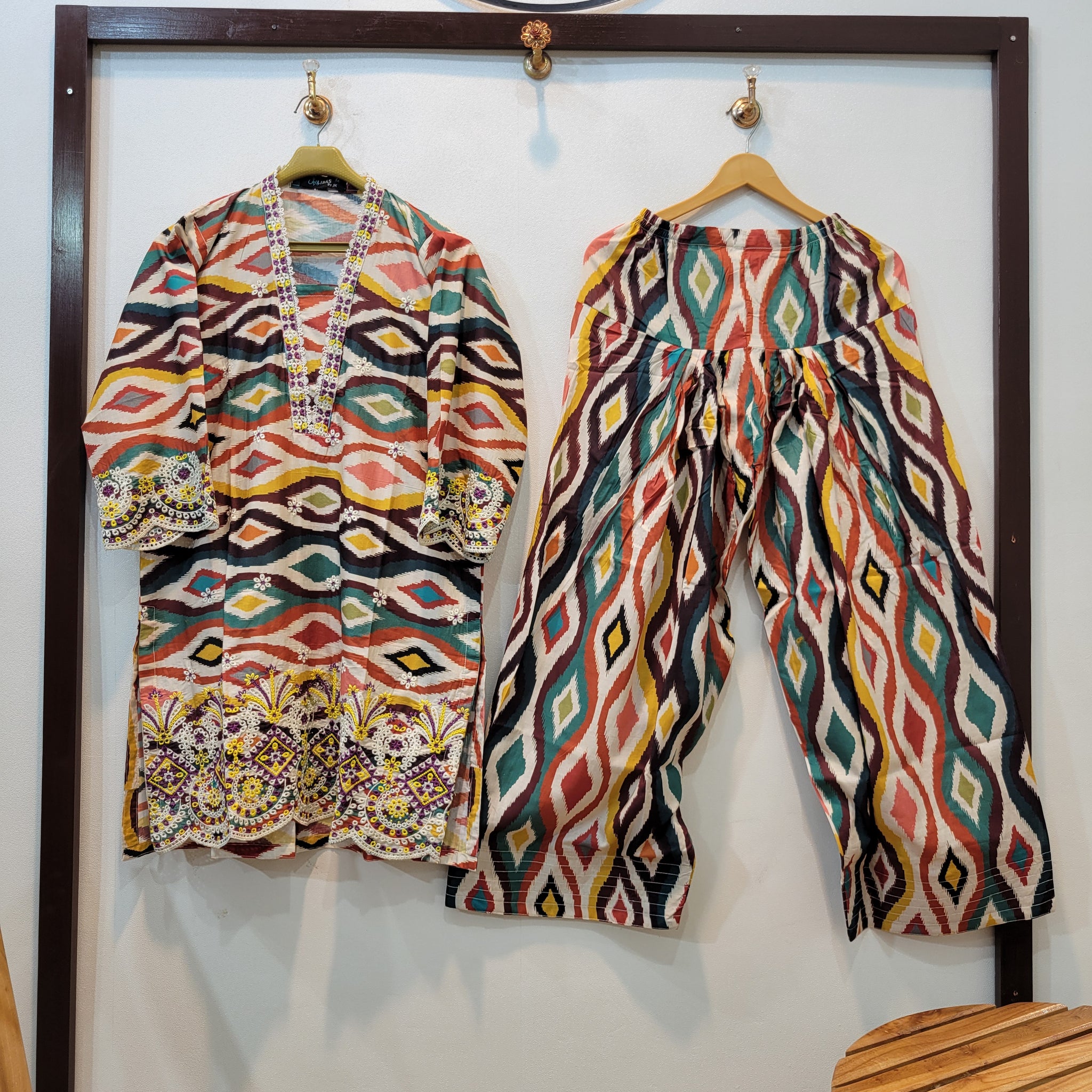 Andaz Farshi - Lawn (Zigzag)