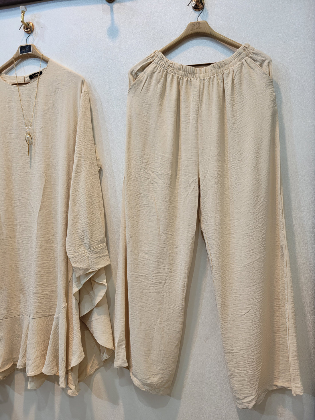 Daffodil (Offwhite)