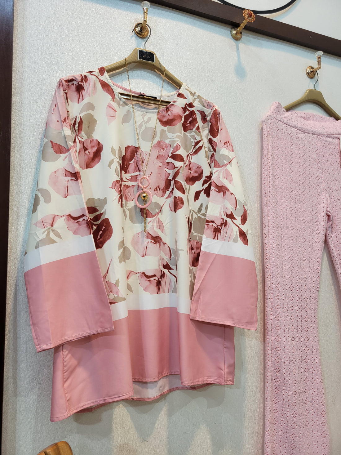 Mine (Pink)