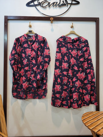 Lawn Fairy Tale (Black Red)