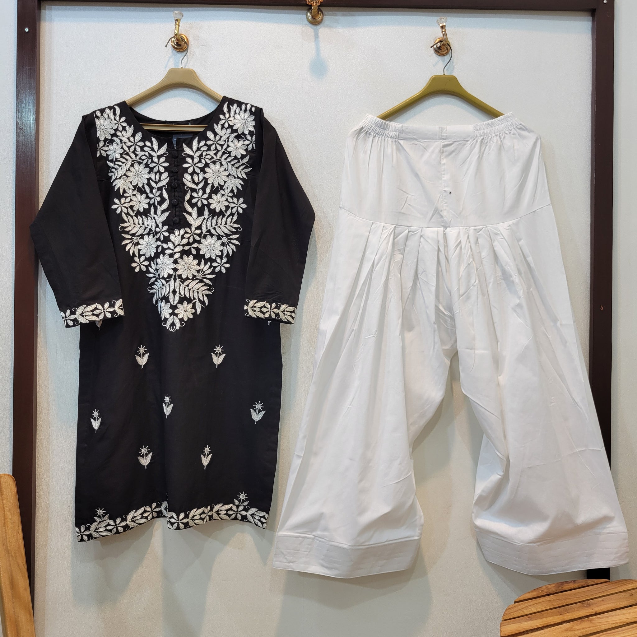 Kashmiri Farshi (Black)