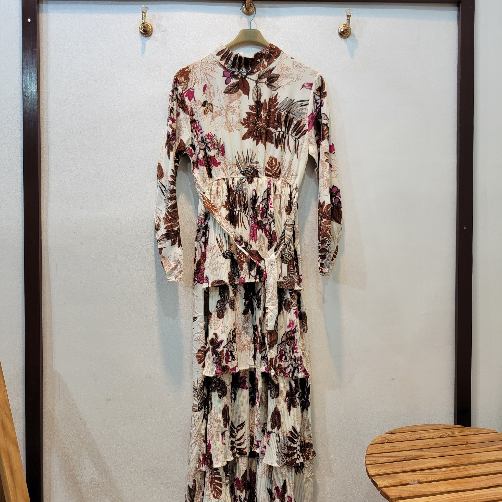 Layers Maxi (White Brown)