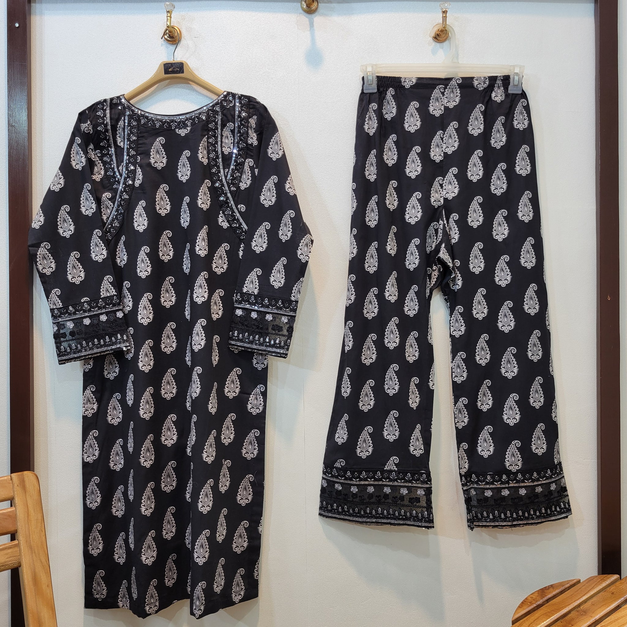 Storm Lawn 2PCS (Black White Kali)