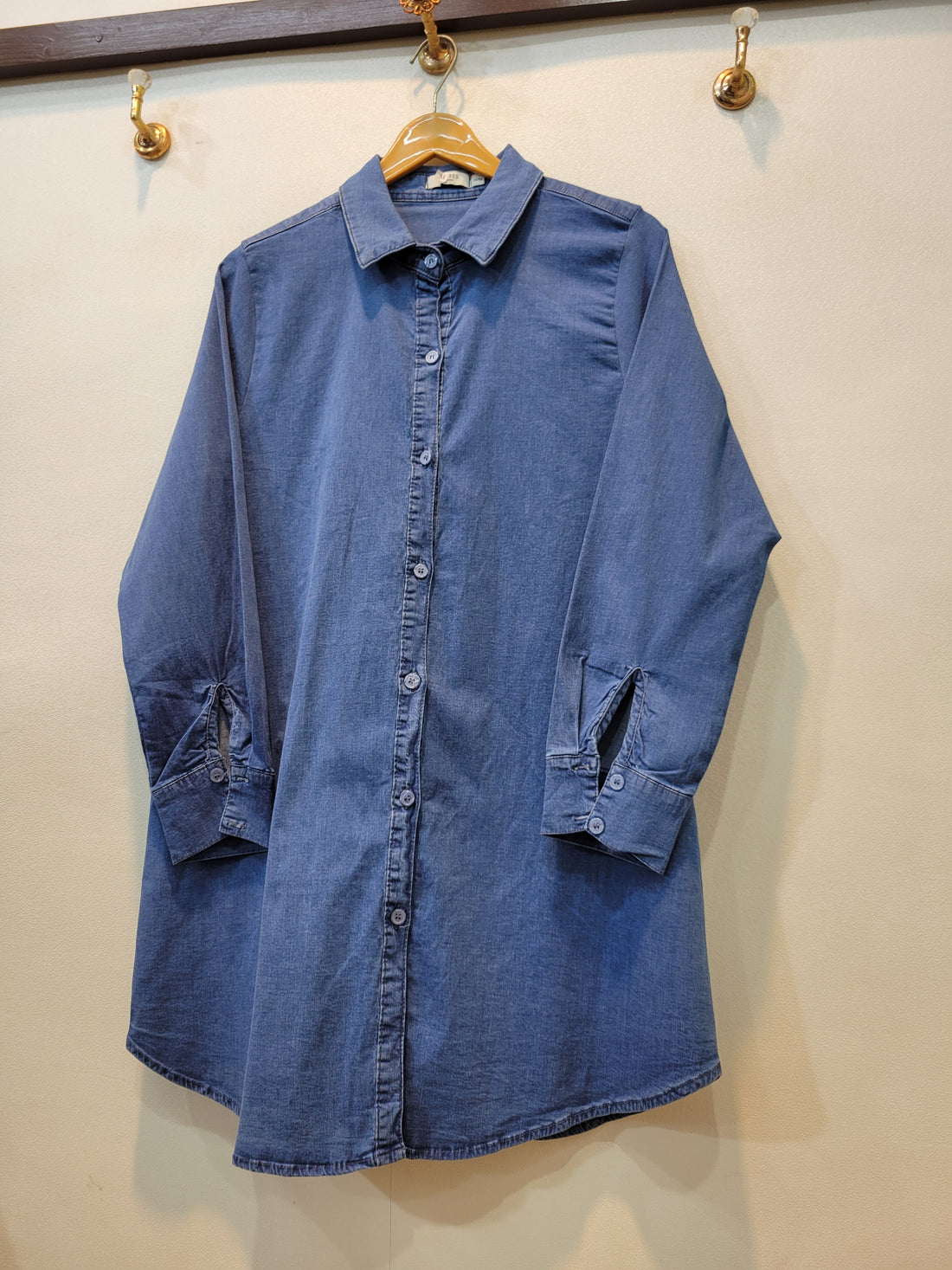 Denim Classic Shirt (Light blue)