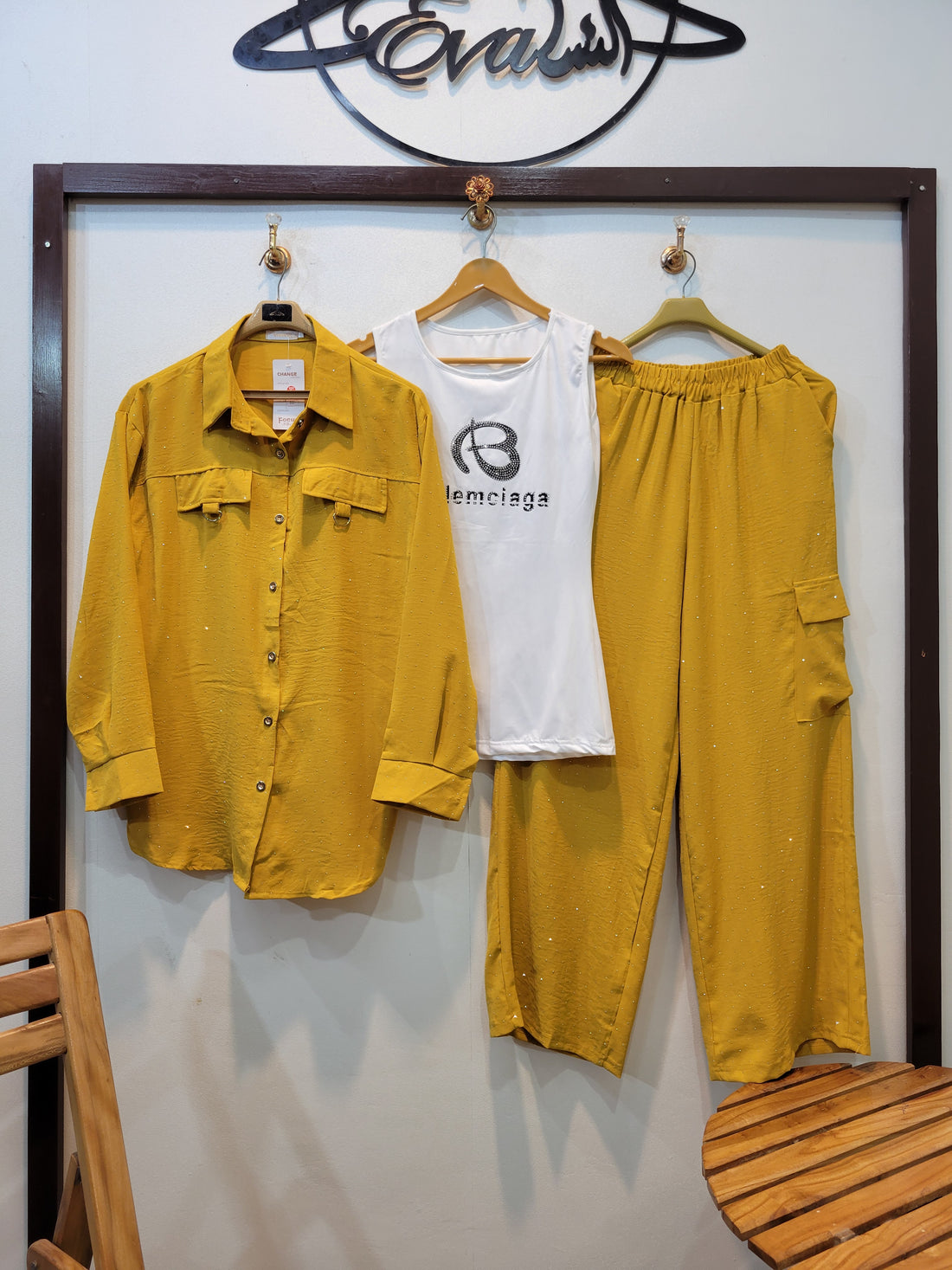 Dot a licious (Mustard)