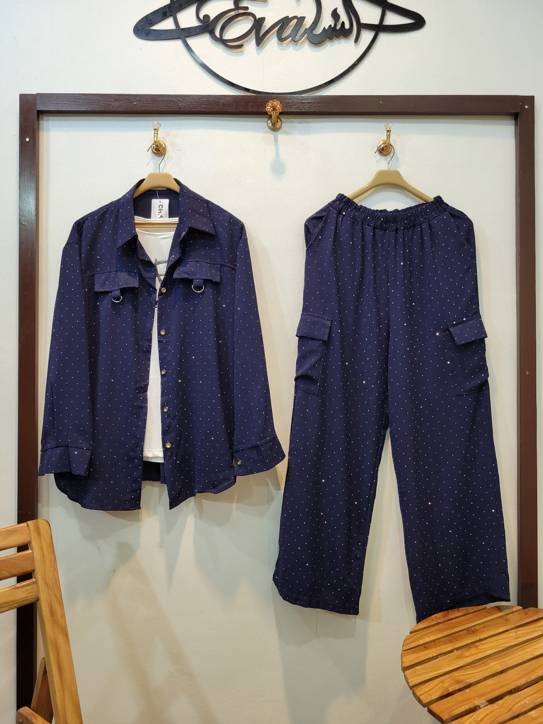 Dot a licious (Navy blue)