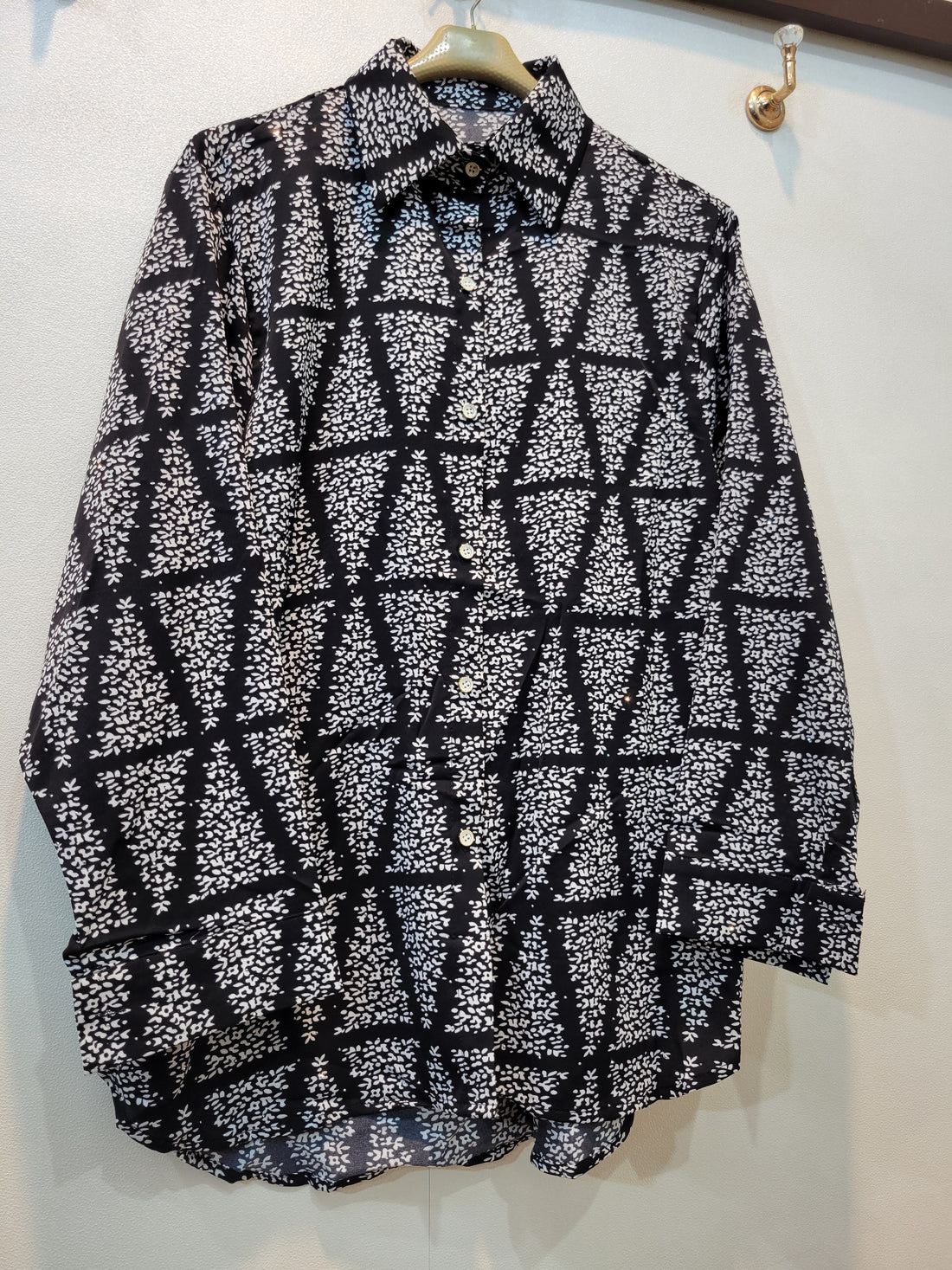 Spot On (Black)