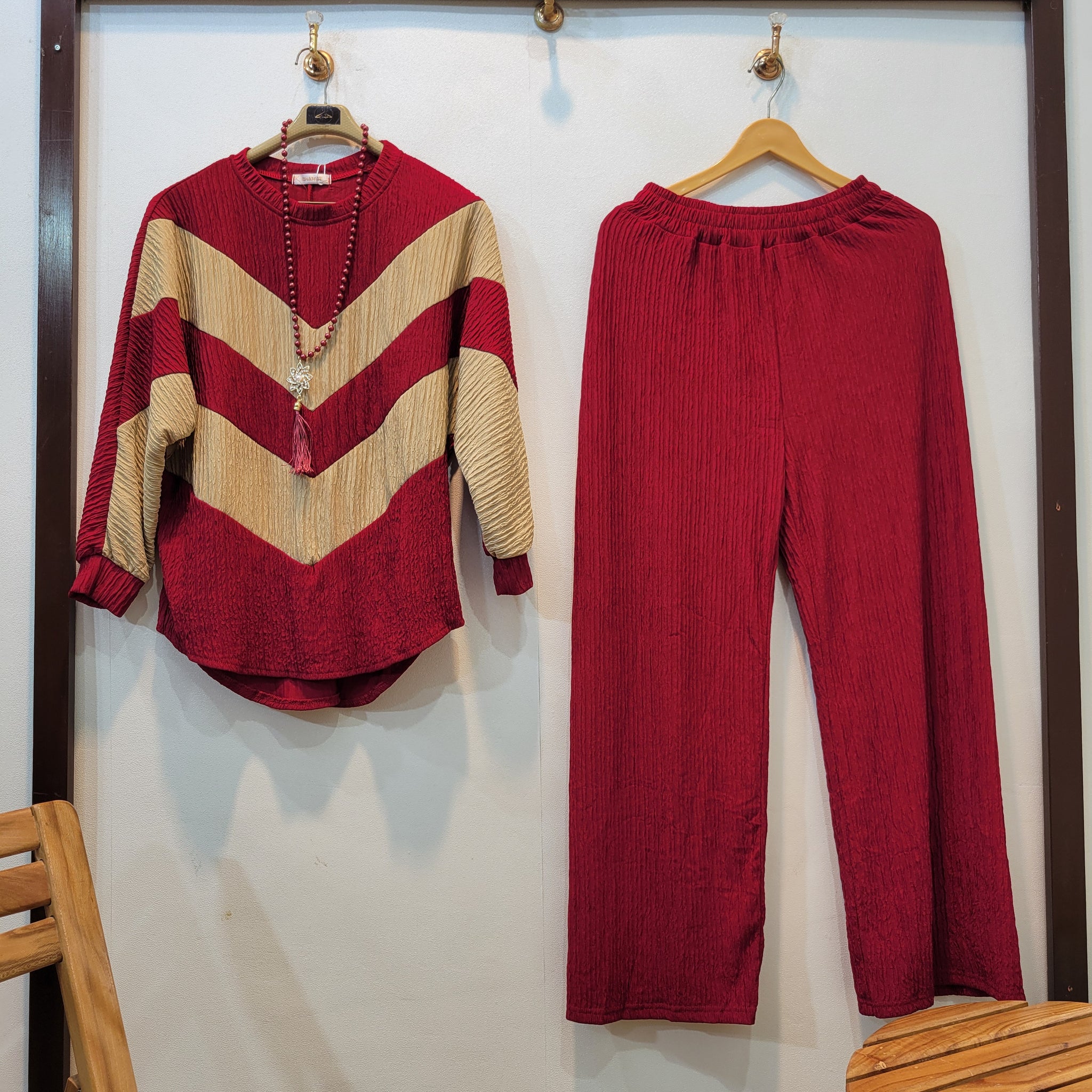 Jersey Old Money (Maroon)