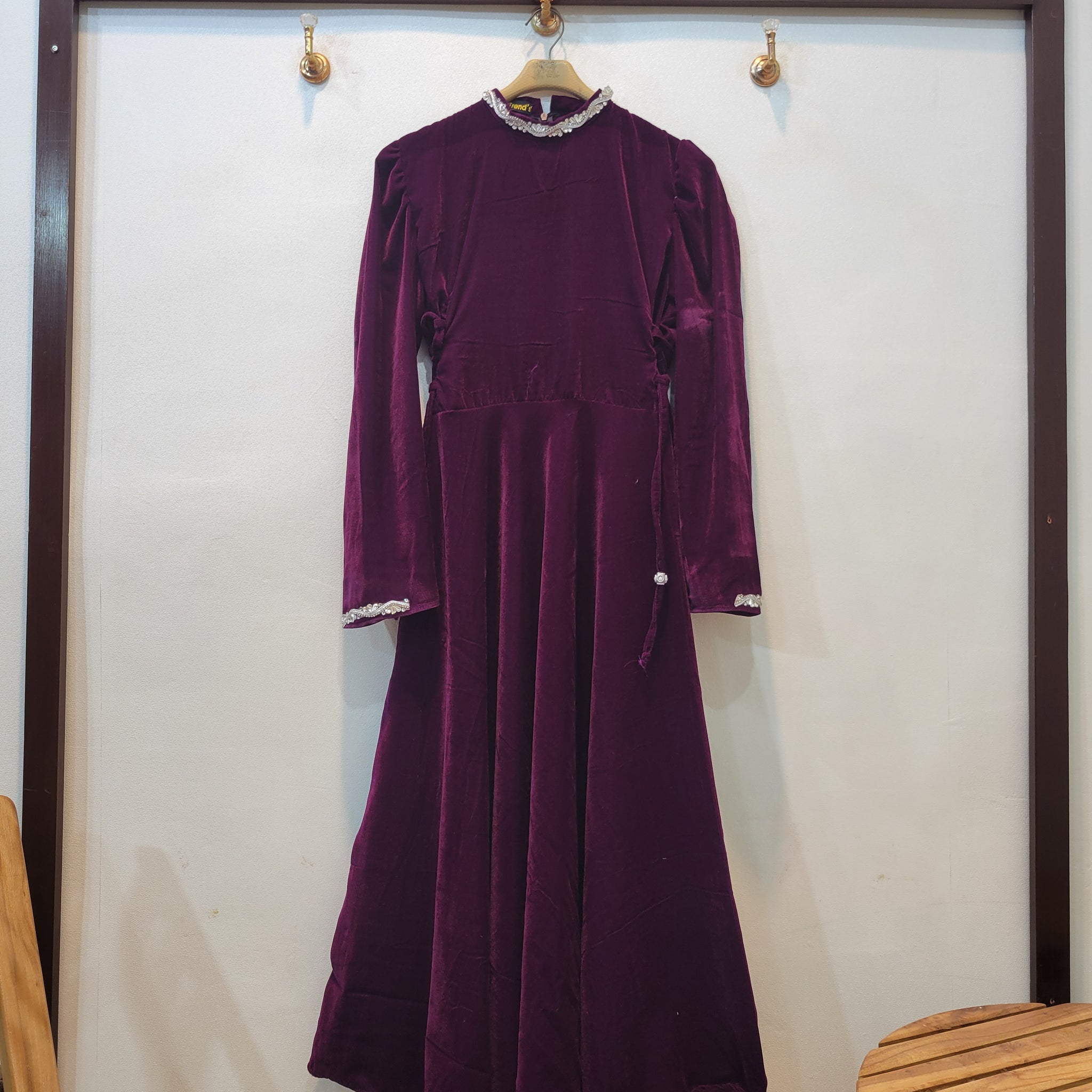 Royal Valvet (Purple)