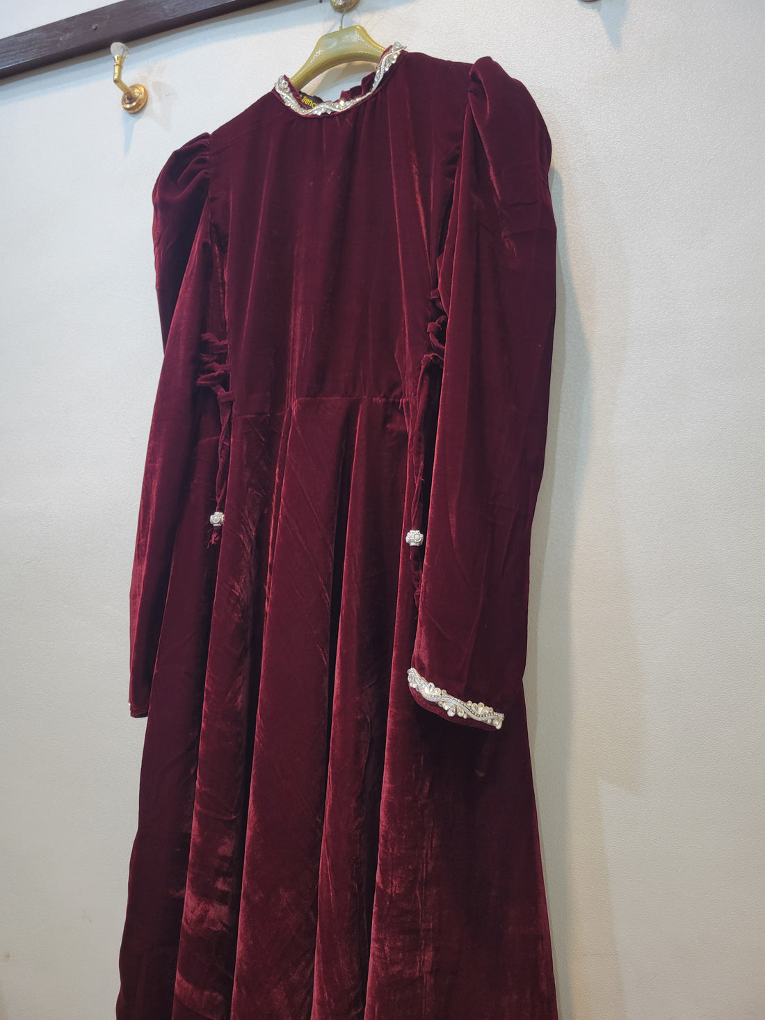 Royal Valvet (Maroon)