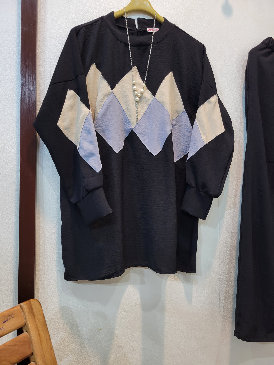 Modern Cut Coord (Black)