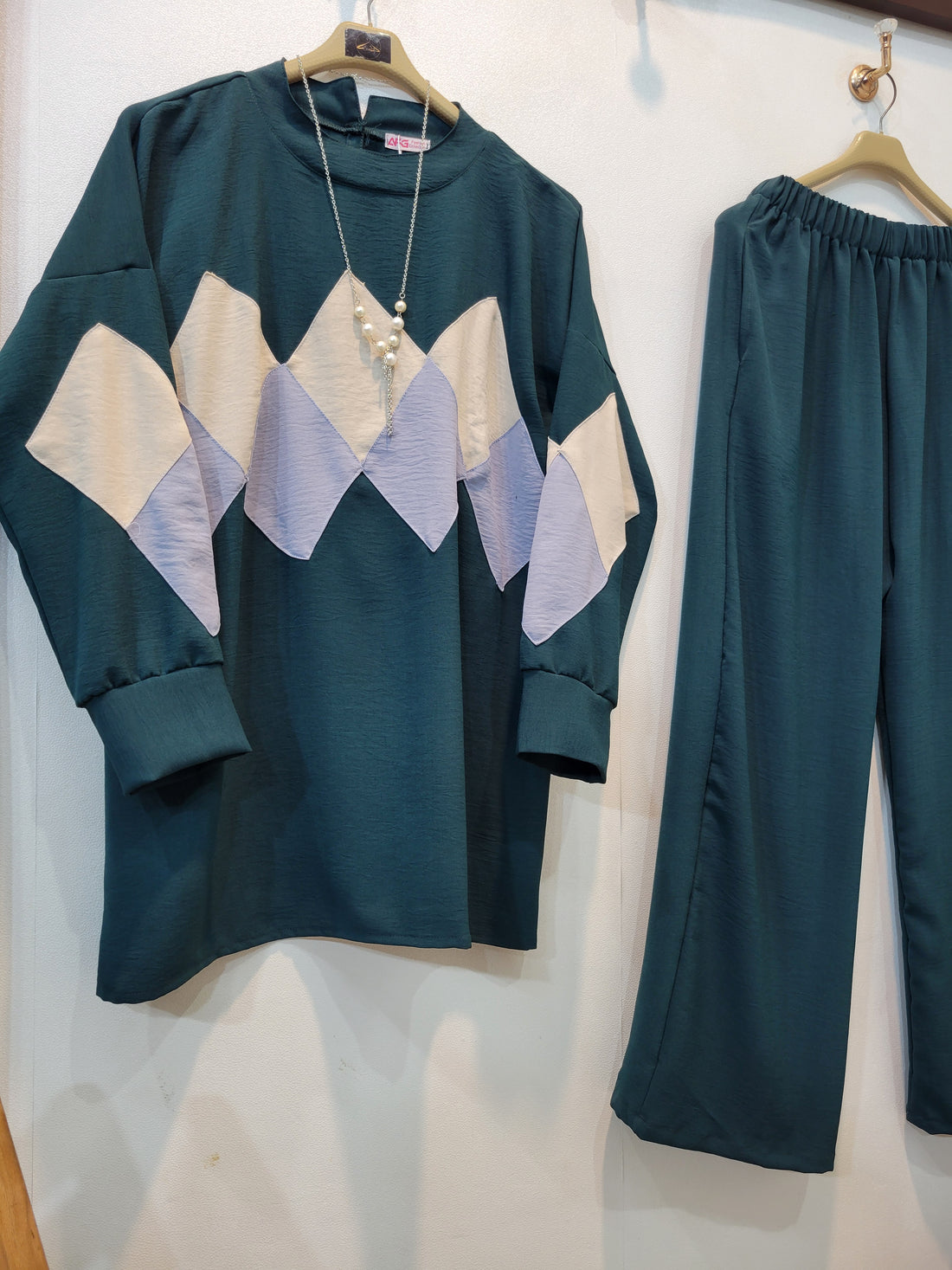 Modern Cut Coord (Green)